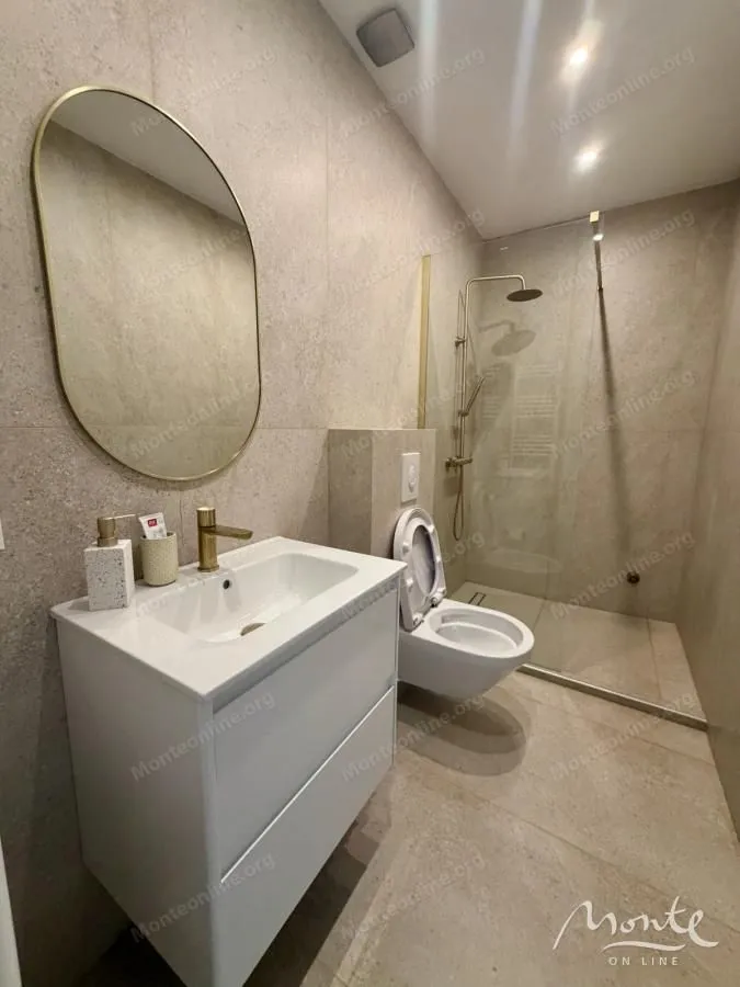 Prodaja, kuća, 220m², Tivat, Crna Gora