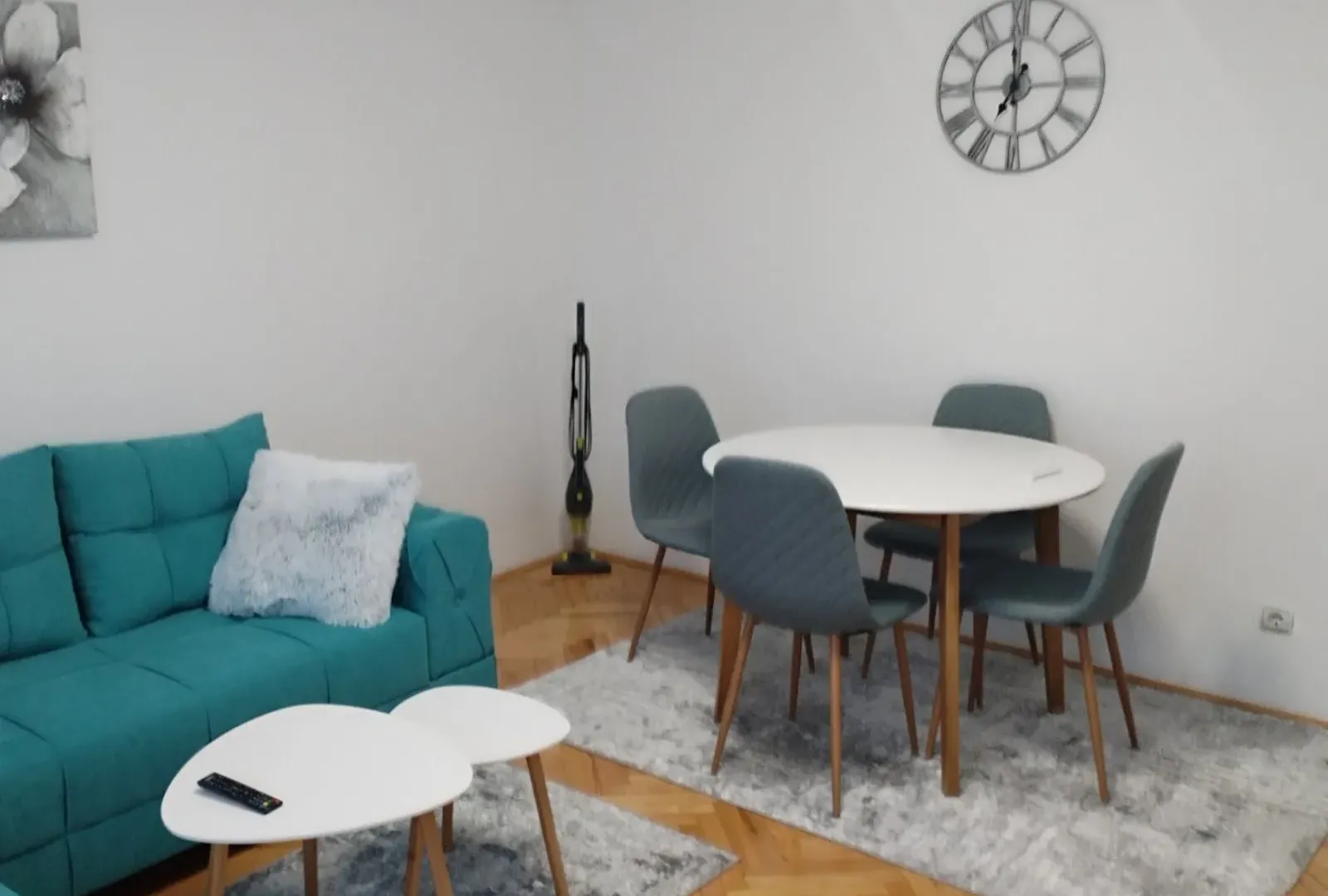 Izdavanje, jednosoban stan, 40m², Strelište, Jagodina
