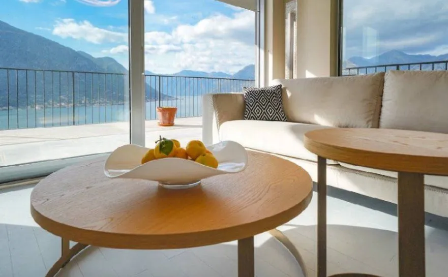 Prodaja, trosoban stan, 158m², Dobrota, Kotor