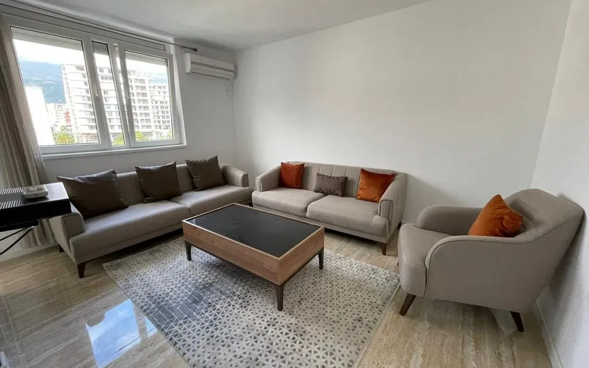 Prodaja, jednosoban stan, 54m², Centar, Budva