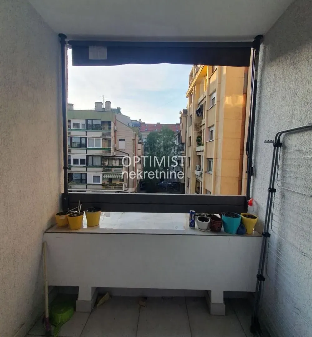Sale, three bedroom apartment, 76m², Vračar Centar, Vračar Sve Podlokacije