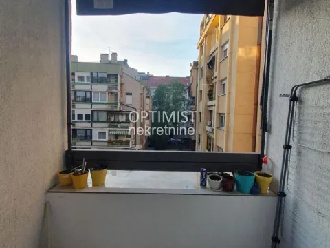 Sale, three bedroom apartment, 76m², Vračar Centar, Vračar Sve Podlokacije - image 11