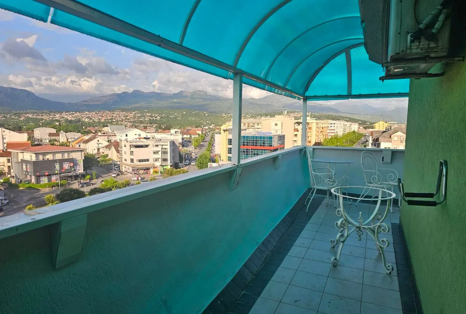 Rent, apartment, 130m², Podgorica, Crna Gora