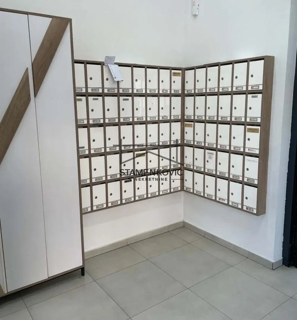 Prodaja, jednosoban stan, 38m², Socijalno, Novi Sad Sve Podlokacije