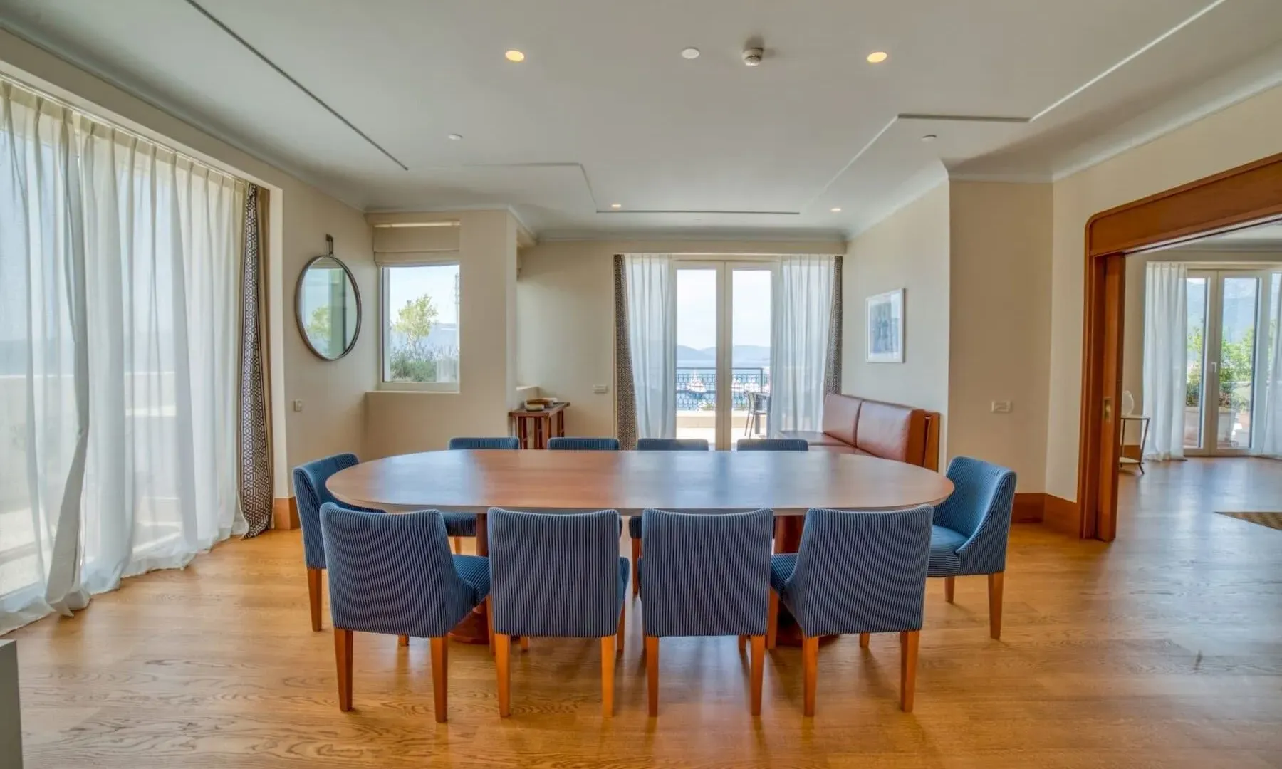 Sale, four bedroom apartment, 600m², Porto Montenegro, Tivat