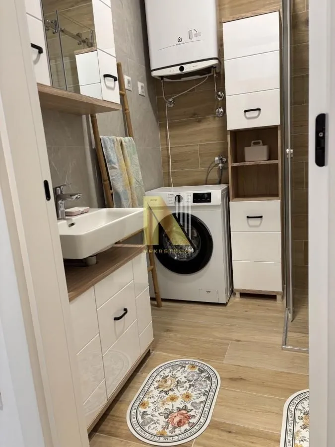 Izdavanje, dvosoban stan, 50m², Podbara, Novi Sad Sve Podlokacije
