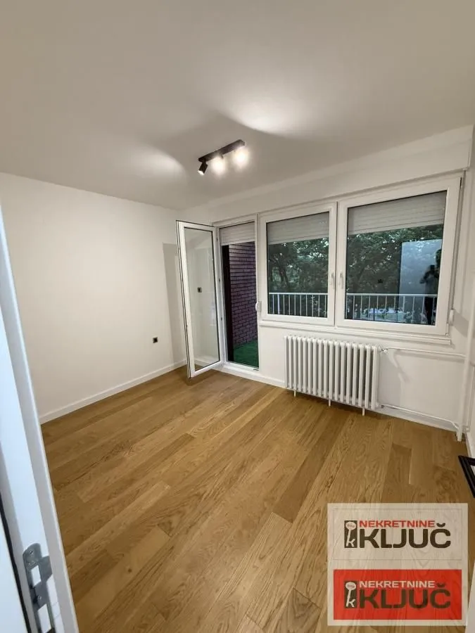 Prodaja, dvosoban stan, 48m², Avijatičarsko naselje, Novi Sad Sve Podlokacije
