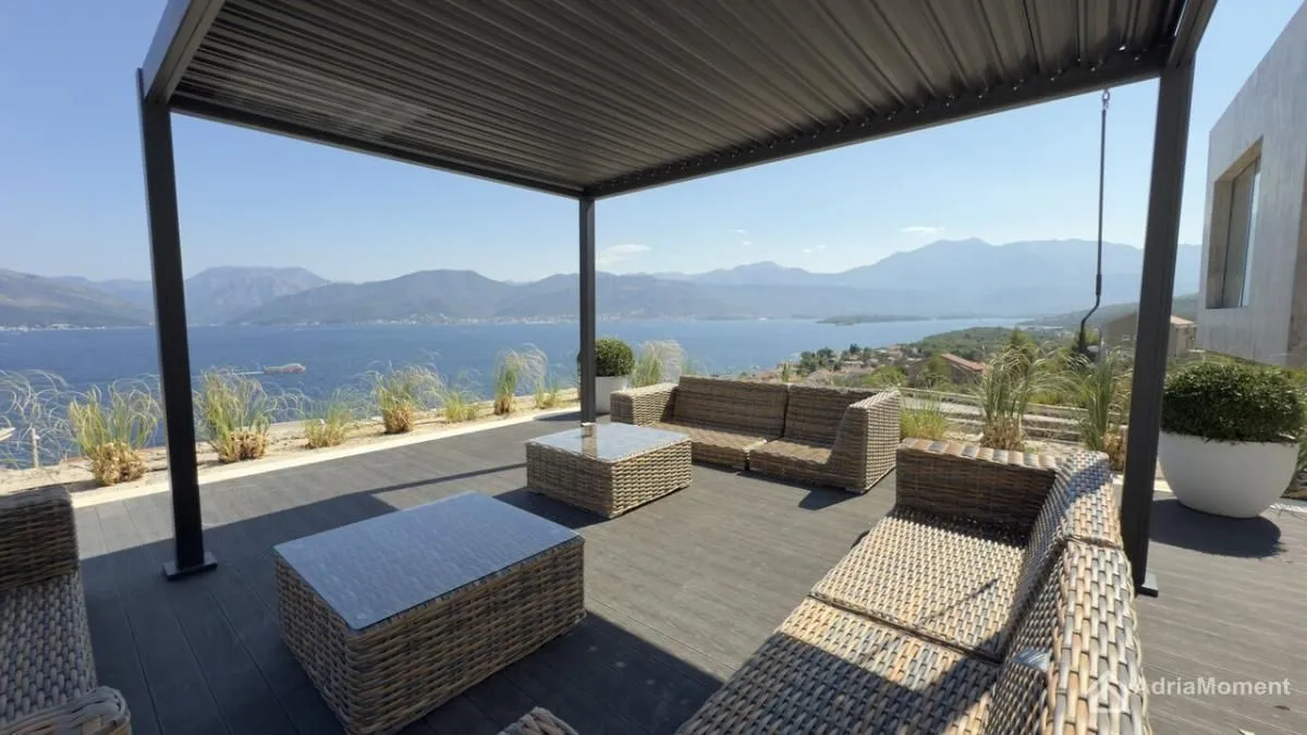 Prodaja, dvosoban stan, 129m², Krašići, Tivat