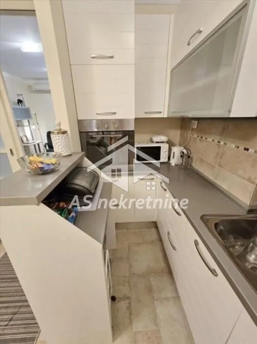 Rent, two bedroom apartment, 50m², Stari Grad, Beograd