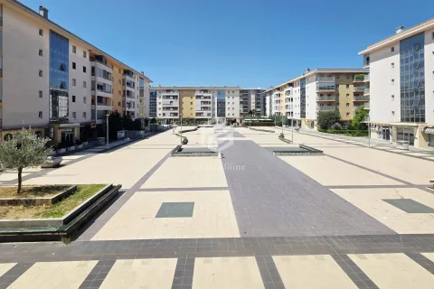Prodaja, jednosoban stan, 51m², City Kvart, Podgorica - image 18