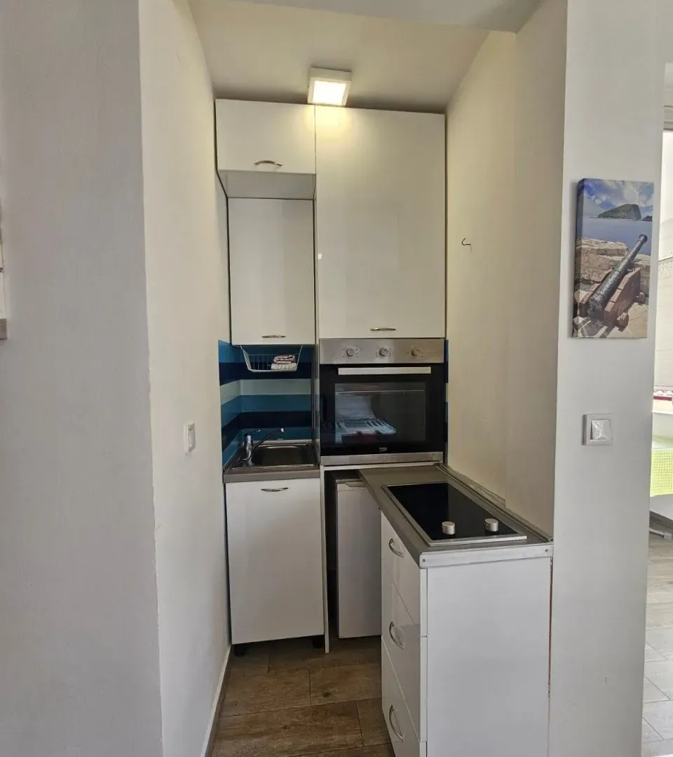 Prodaja, garsonjera, 27m², Bečići, Budva