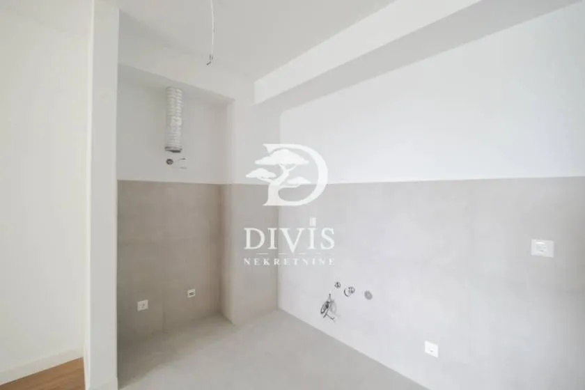 Prodaja, trosoban stan, 83m², Cerak Vinogradi, Beograd