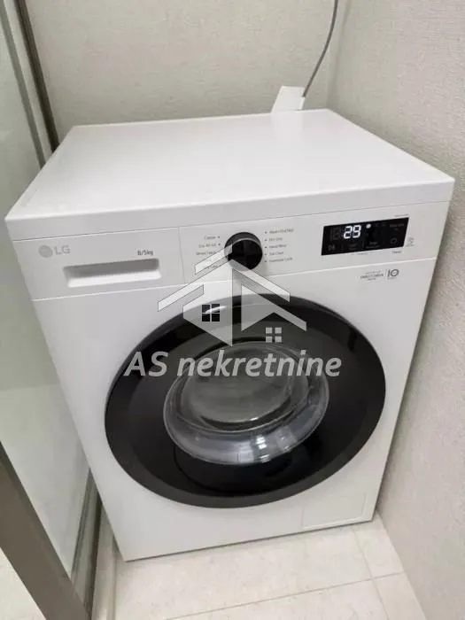 Izdavanje, dvosoban stan, 65m², Kalenić Pijaca, Vračar Sve Podlokacije