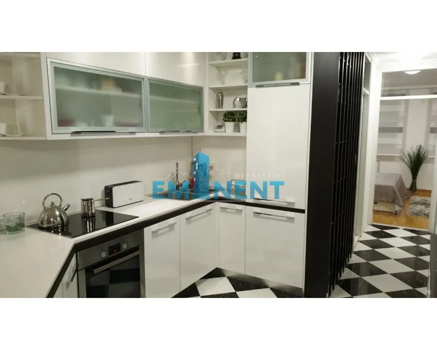 Rent, two bedroom apartment, 60m², Vračar Hram, Vračar Sve Podlokacije