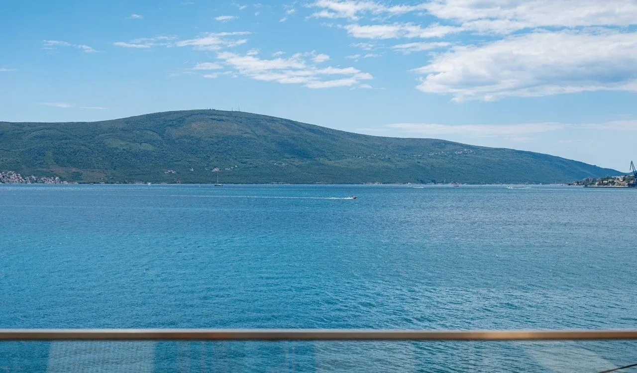 Prodaja, dvosoban stan, 67m², Opatovo, Tivat