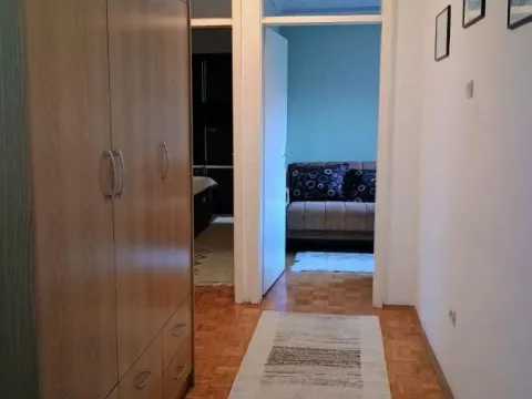 Izdavanje, trosoban stan, 70m², Novo naselje, Novi Sad - image 5