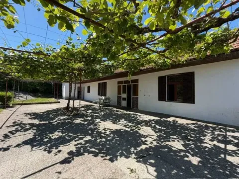 Sale, house, 112m², Beri, Podgorica - image 14