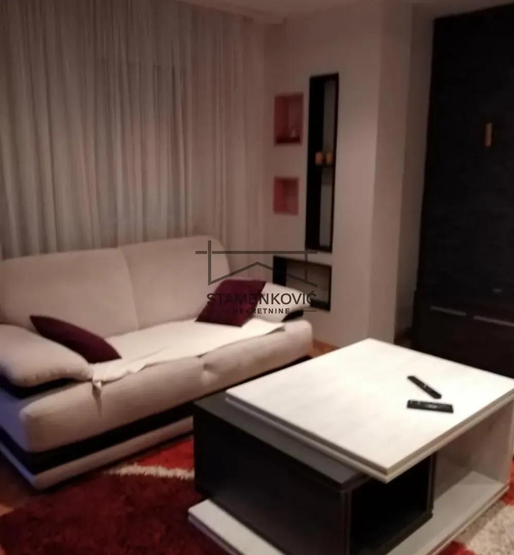 Izdavanje, dvosoban stan, 60m², Sajam, Novi Sad Sve Podlokacije