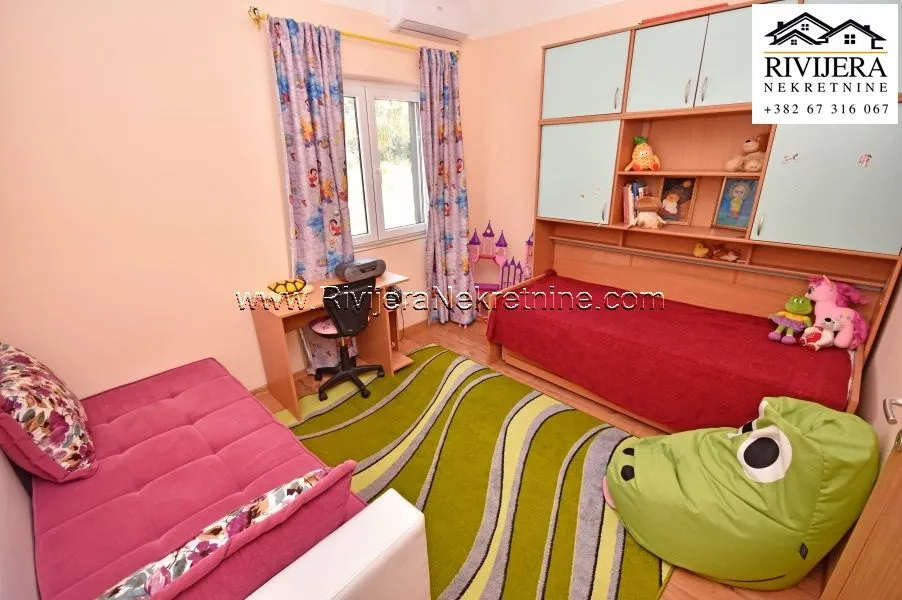 Prodaja, trosoban stan, 114m², Đenovići, Herceg Novi