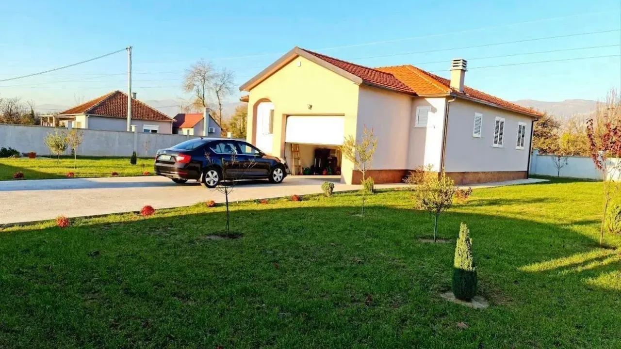 Rent, house, 150m², Spuž, Danilovgrad