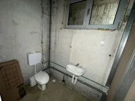 Izdavanje, poslovni prostor, 92m², Tološi, Podgorica - image 8