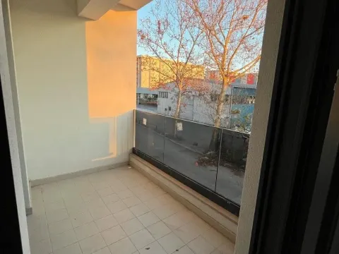 Izdavanje, dvosoban stan, 69m², City Kvart, Podgorica - image 9