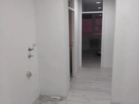 Izdavanje, trosoban stan, 78m², Liman 3, Novi Sad Sve Podlokacije - image 7