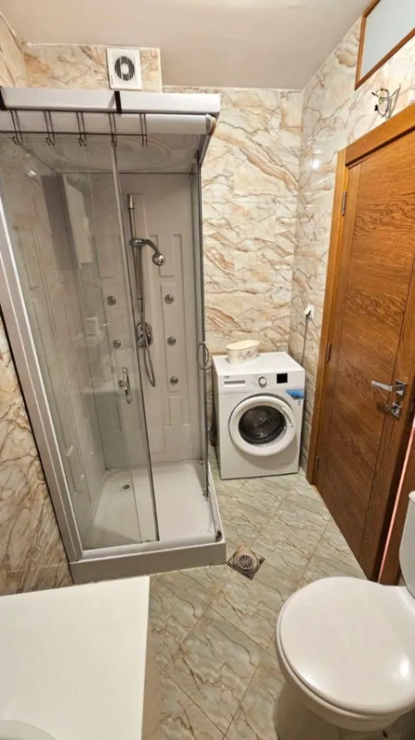 Izdavanje, dvosoban stan, 64m², Stari Aerodrom, Podgorica