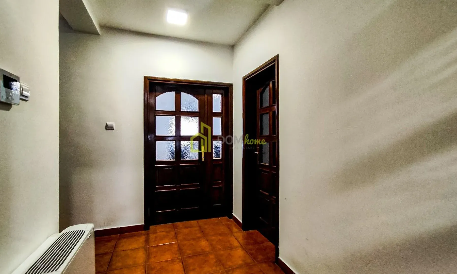 Sale, house, 340m², Tološi, Podgorica