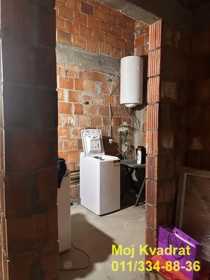 Sale, three bedroom apartment, 102m², Pasino Brdo, Voždovac Sve Podlokacije