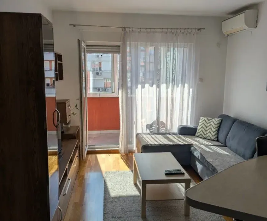 Rent, studio apartment, 30m², Tuški Put, Podgorica
