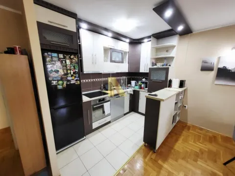 Prodaja, trosoban stan, 80m², Nova Detelinara, Novi Sad Sve Podlokacije - image 9