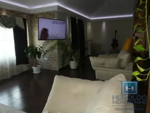 Prodaja, četvorosoban stan, 168m², Aqua park, Jagodina - image 5