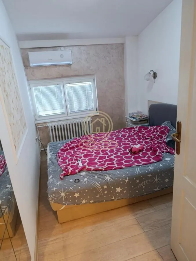 Prodaja, dvosoban stan, 52m², Centar, Novi Sad