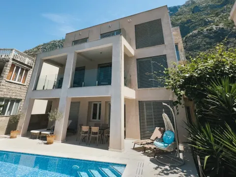 Prodaja, kuća, 267m², Dobrota, Kotor - image 2