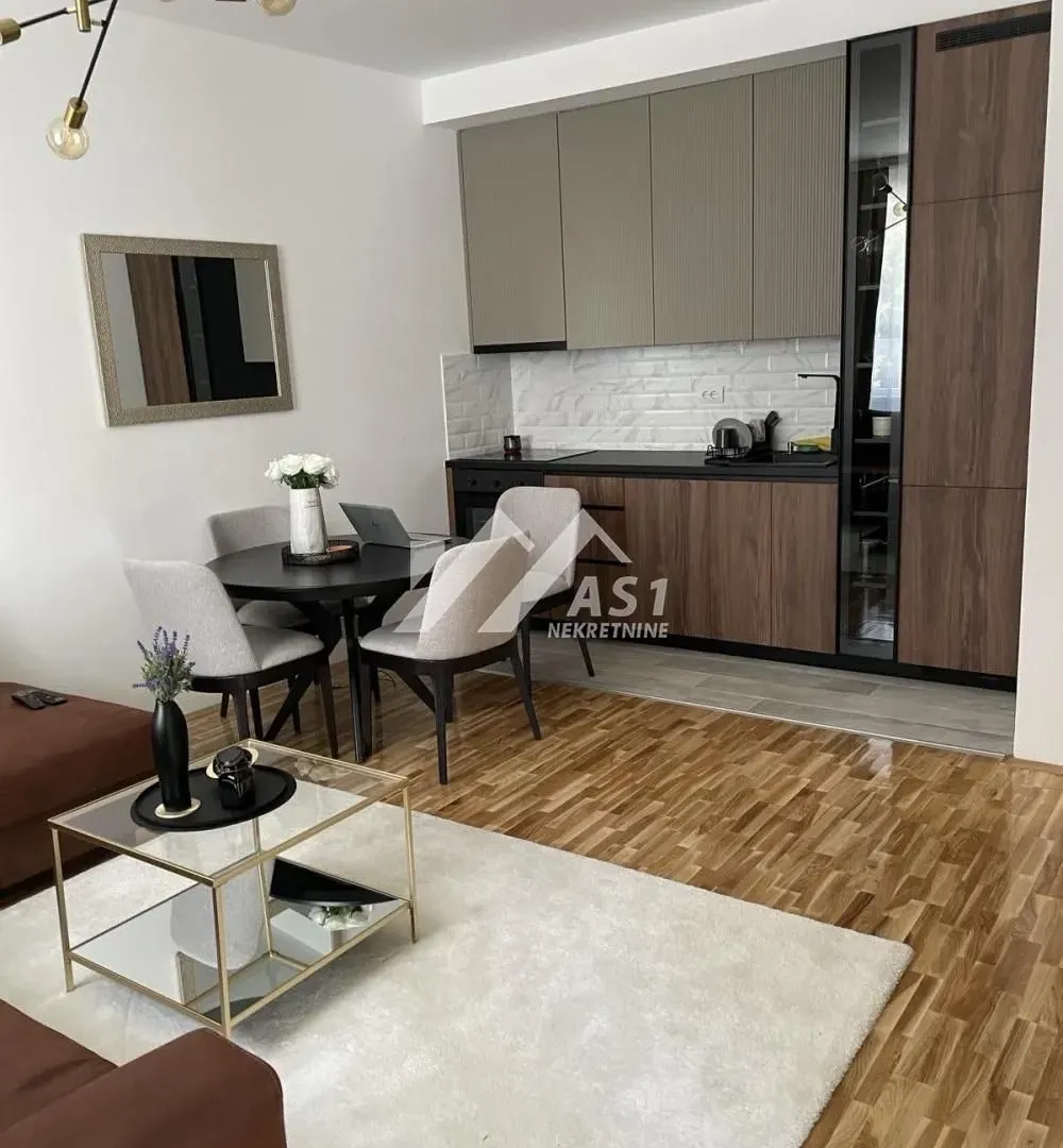 Izdavanje, dvosoban stan, 55m², Salajka, Novi Sad Sve Podlokacije