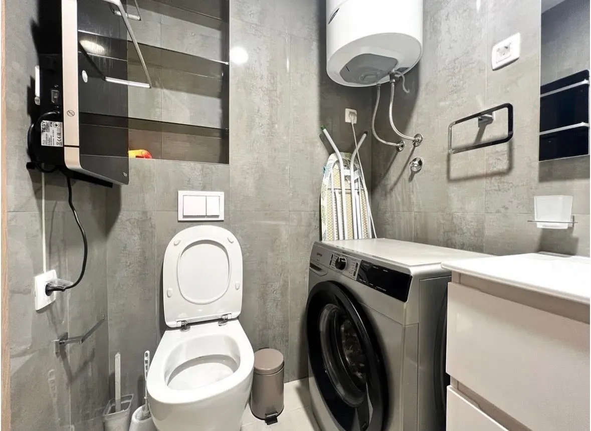 Izdavanje, jednosoban stan, 50m², Master Kvart, Podgorica