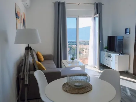 Prodaja, jednosoban stan, 38m², Mažina, Tivat - image 2
