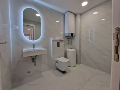 Sale, two bedroom apartment, 77m², Budva, Crna Gora - image 17