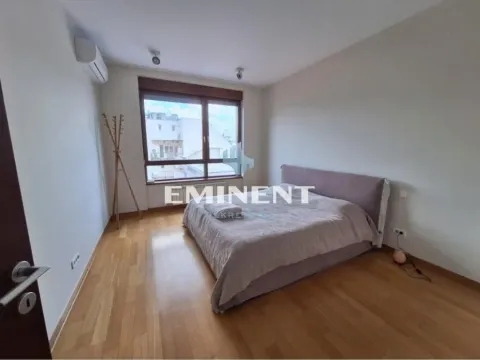 Izdavanje, trosoban stan, 102m², Vračar Hram, Vračar Sve Podlokacije - image 6