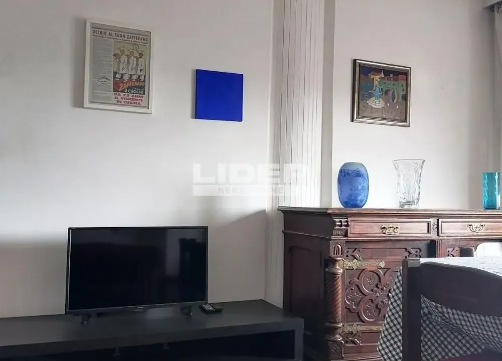 Rent, three bedroom apartment, 78m², Stari Grad, Beograd
