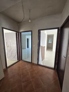 Prodaja, kuća, 505m², Šušanj, Bar - image 10