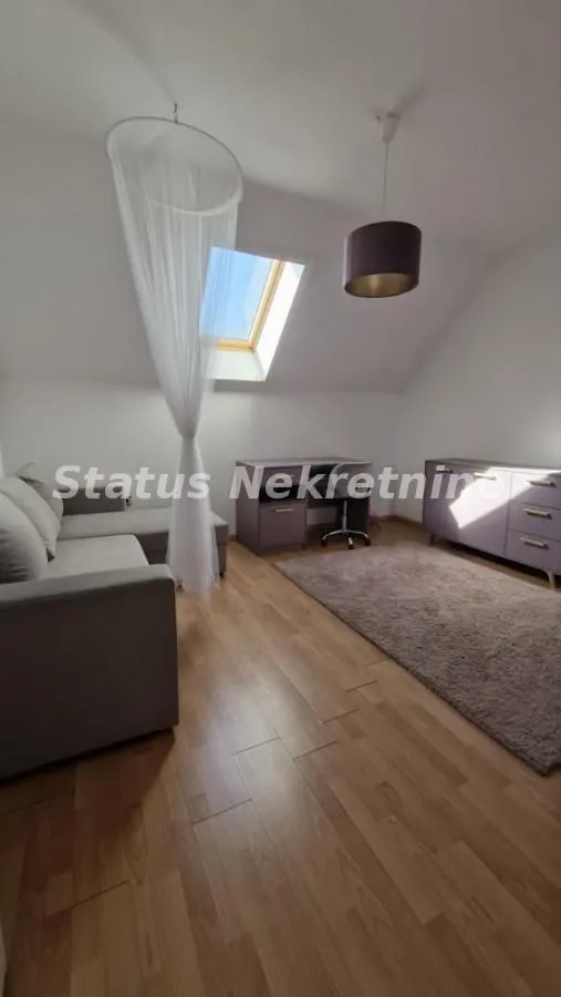 Prodaja, kuća, 288m², Temerin, Novi Sad