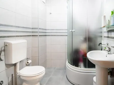 Izdavanje, dvosoban stan, 68m², Tuški Put, Podgorica - image 8