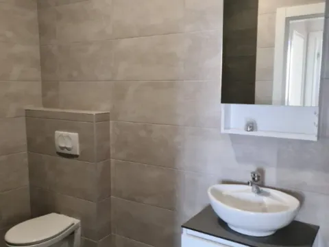 Izdavanje, trosoban stan, 67m², Centar, Novi Sad - image 6