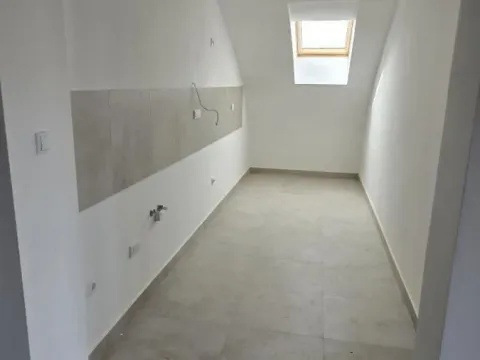 Prodaja, četvorosoban stan, 117m², Novo naselje, Novi Sad - image 11