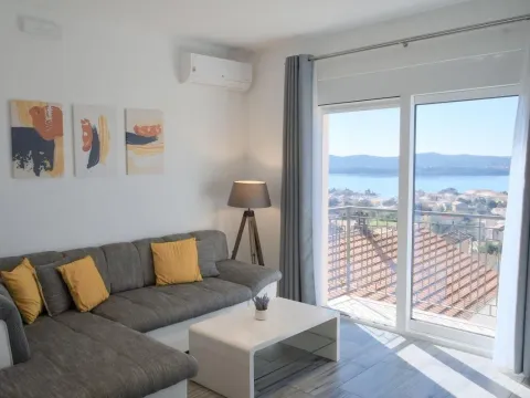Prodaja, dvosoban stan, 55m², Tivat, Crna Gora - image 15