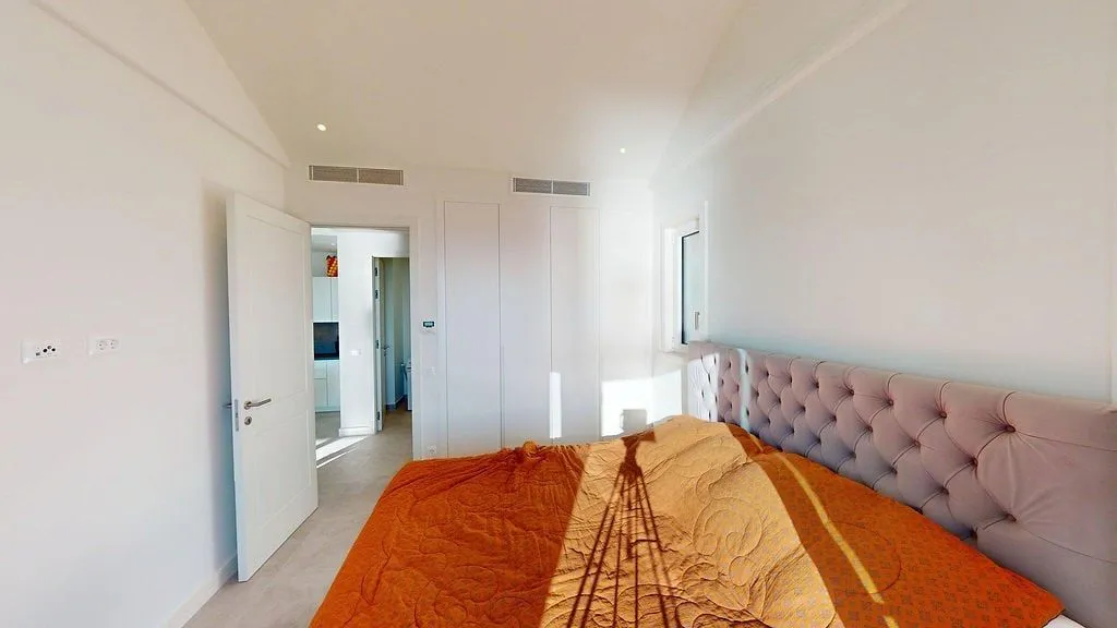 Prodaja, dvosoban stan, 73m², Tivat, Crna Gora