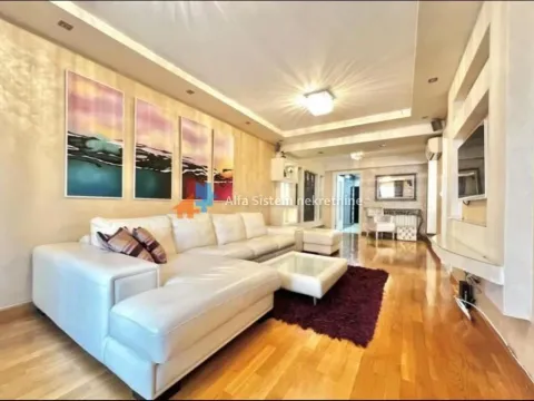 Izdavanje, trosoban stan, 83m², Stari Grad, Beograd - image 2