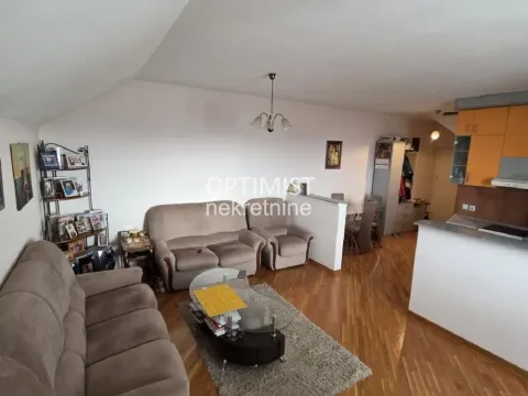 Sale, four bedroom apartment, 95m², Brace Jerković, Voždovac Sve Podlokacije - image 2